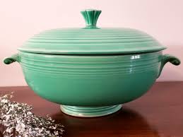 Vintage Fiesta® Ceramic Original Light Green Covered Casserole w/ Lid – Zsinta