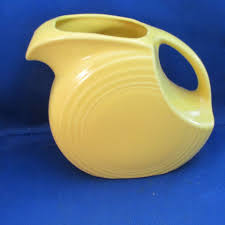 NEW NO BOX 1990'S FIESTAWARE YELLOW WATER/LEMONAID PITCHER 7 ...