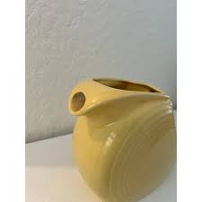 Vintage Homer Laughlin Fiestaware Yellow Disc Pitcher | Chairish