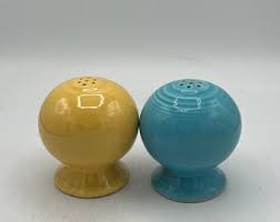 Fiesta Ware - 2-1/4-inch Salt and Pepper Set, Turquoise and Gold - Homer Laughlin - so Colorful! - Etsy