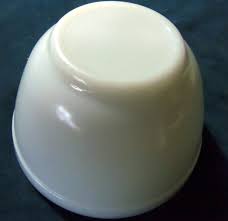 Two (2) 1 1/2 Pint Bowls, Pyrex Yellow 401, and Unmarked ...