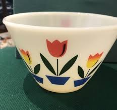 Vintage Fire King Tulip Print 3pc. Milkglass Mixing Bowl Set | eBay