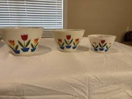 Pyrex Tulip Bowl | eBay