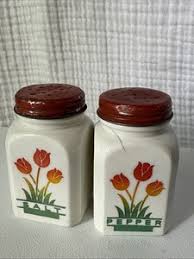 Tulip Salt and Pepper Shakers | eBay