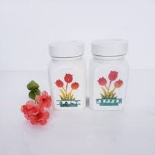 Vintage Mckee Salt and Pepper Shakers/jars by Tipp City Novelty Company, Milk Glass, 3 Tulips - Etsy