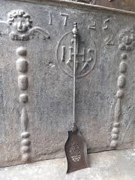 19th Century English Victorian Fireplace Shovel or Fire Shovel For Sale at 1stDibs