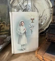 1930's ? Pocket Size Prayer Book / Praying Girl in Veil / Lilies and Communion Cup on the Cover / Celluloid Book / 6 Small Paper Scenes - Etsy