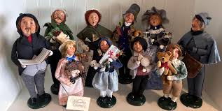 Byers Choice Carolers ( Set of 10) Will Not Separate - Etsy