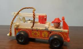 VINTAGE 1968 FISHER PRICE LITTLE PEOPLE WOODEN FIRE TRUCK ...