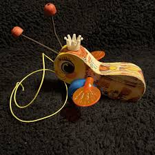 Vintage Fisher Price Queen Buzzy Bee Pull Along Toy No. 444 ...