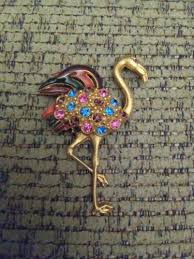 VINTAGE 1970s 3" L x 2.25" W GOLDTONE FLAMINGO PIN - Enamel ...