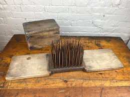 19thC. Flax Hatchel w/ Original Cover Box, Fabulous Square ...