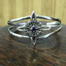 Pulsera Brazalete Nudo de Brujas con Piedra Zirconía Cúbica