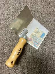 Drywall Corner Smoothing Tool Lot | EstateSales.org