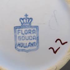 Flora Keramiek Gouda Holland Bud Vase, Vintage Floral, Gold-Orange-Aqua, 3 1/8" | eBay