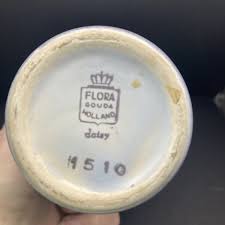 Gouda Holland Vase 4.5”- Flora Plateel Keramic 1510 Daisy | eBay