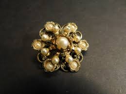 Lovely Gold Tone Metal Filigree Flower Brooch/pin With Faux ...