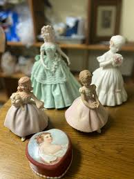 Sold at Auction: HAND PAINTED HOLLAND MOLD CERAMIC FIGURINES