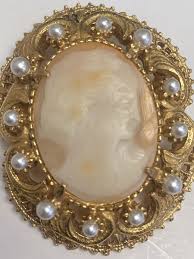 Vintage Florenza Carved Shell Cameo & Faux Pearl Brooch ...