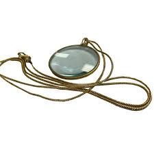 Magnifying Glass on Chain – Lexie and Lee