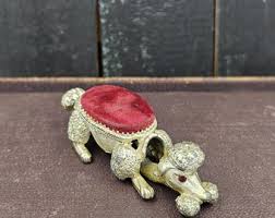 Florenza Vintage Gold Poodle Pin Cushion: Red Velvet Bobble ...