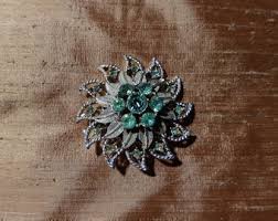 Vintage Brooch: Lovely Vintage 1960s Silver Tone Green and Clear Rhinestone Flower & Leaf Brooch - Etsy