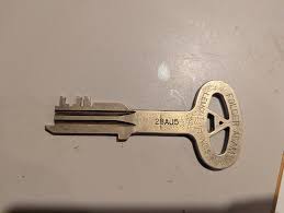 What does the number on a Folger Adam jail key represent?