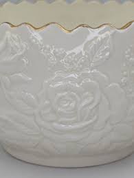 7" Bowl Cream Color with Embossed Roses and Scalloped Edge Gold Trim 4" Tall | eBay