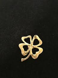 ST. PATRICK'S GREEN ENAMEL AND GOLD TONE FOUR LEAF CLOVER ...