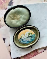 Large Swan Brooch - Etsy Singapore