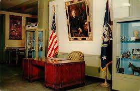 Postcard Interior Roosevelt Desk Library Hyde Park New York Unposted | eBay