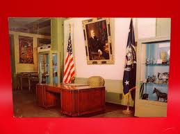 Vintage Postcard, Desk Franklin D. Roosevelt Used In White House Hyde Park, N.Y. | eBay