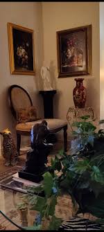 Decorating on a budget with high and low mixes