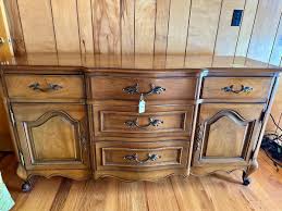 MOUNT AIRY FURNITURE FRENCH PROVINCIAL BUFFET | EstateSales.org
