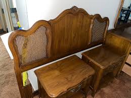 Complete THOMASVILLE Solid Oak Bedroom Set -BEAUTIFUL ...