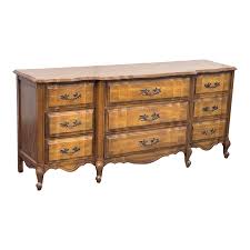 Vintage French Provincial 9-DrawerDresser | Kashew