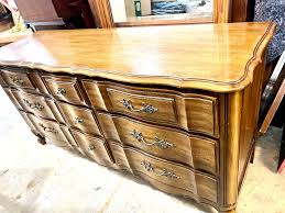 Thomasville French Provincial Serpentine Dresser with Mirror – KLM Luxury Consignment