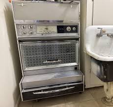 Frigidaire Flair help! : r/vintagekitchentoys