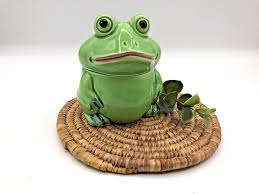 Vintage Frog Trinket Figurine made in Japan hold Paper Clips ...