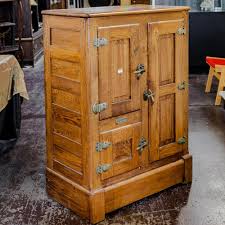 Sold at Auction: GIBSON'S: ICE BOX - Antique American oak with three insulated storage compartments, nickel-plated brass hardware, lower lift-up door..