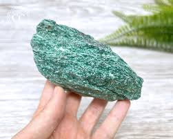 Fuchsite Mica #10 – The Citrine Circle