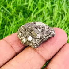 54 Karat Natürlicher Silber Hämatit Rohedelstein ...