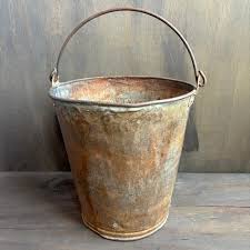 Antique Metal Bucket – The Shop Outpost