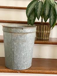 Beautiful King Sap Bucket or Florist Bucket Use as a Tabletop Vase or Hang on the Porch - Etsy