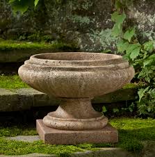 MARELLA URN – Millstone Market & Nursery