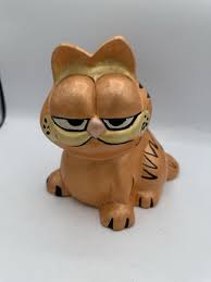Vintage Hand Painted Garfield Figurine 7” Sitting Jim Davis ...