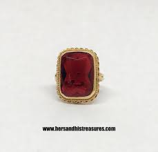 Retro 1939-1950's 14K Yellow Gold Rectangular Garnet Ring – Hers and His Treasures