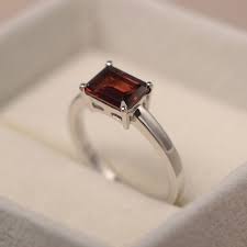 Horizontal Emerald Cut Garnet Solitaire Ring | LUO