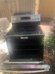 GE Free Standing Range/ Oven