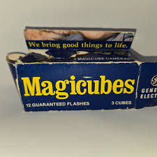 Camera Flash Bulb Vintage Mixed Lot of 38 GE Magicubes ...